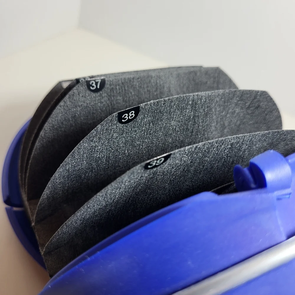 DiscGear Discus 40 Disc CASE Blue Hard Shell CD DVD Game Holder Storage Carry